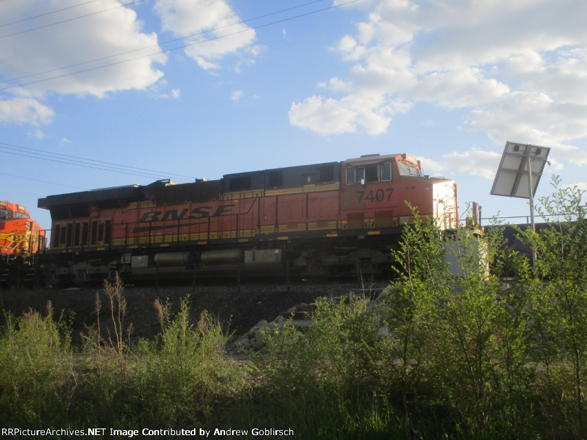 BNSF 7407